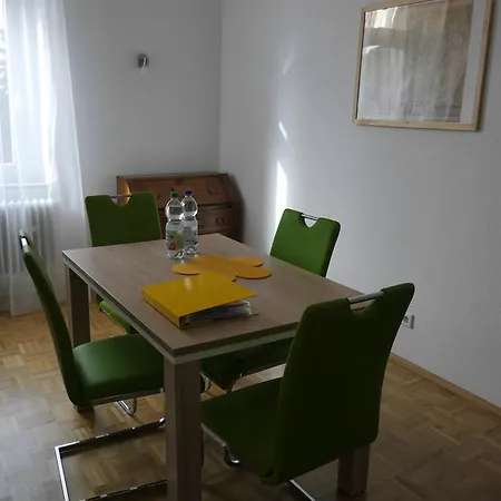 Schoene Ferien Und Messewohnung Naehe Duesseldorf Und Koeln